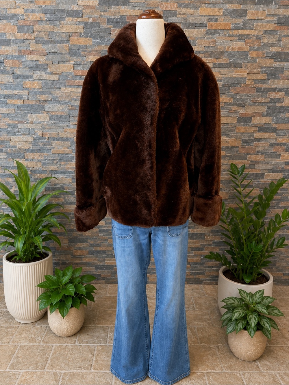 Vintage fur coat genuine Mon Sal dyed mouton lamb Livingston of Youngstown